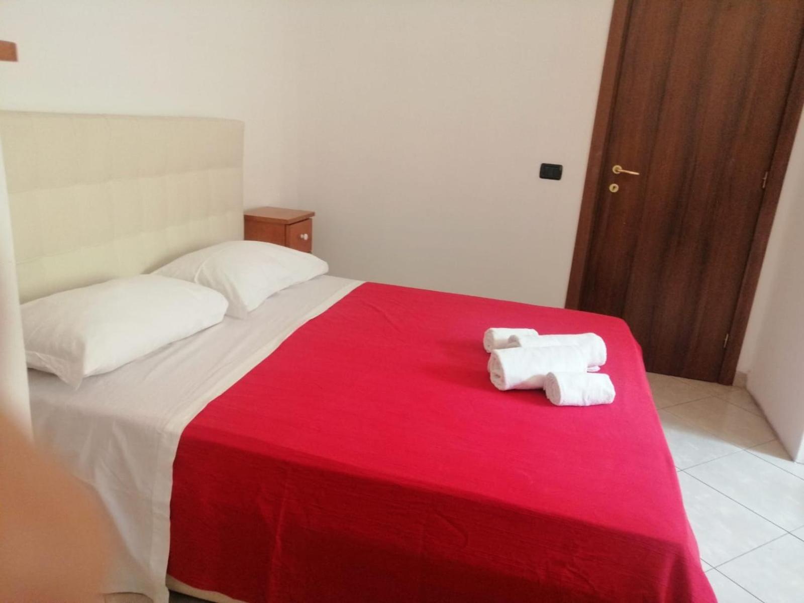 Apartment In Front Of The Train Station! Florence Exterior photo